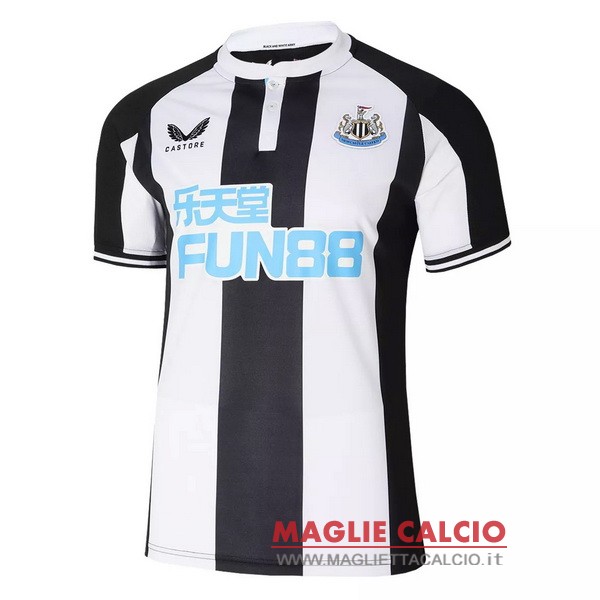 prima divisione magliette newcastle united 2021-2022